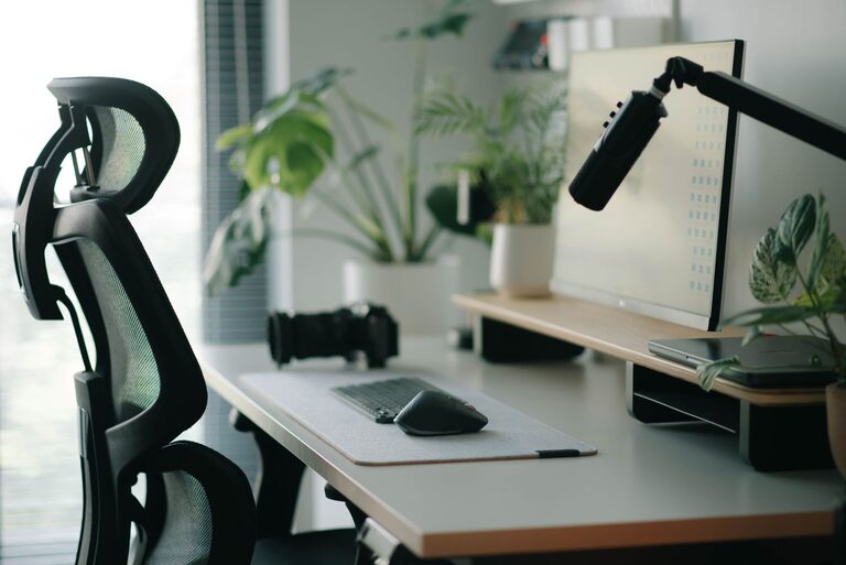 Tips for Creating a Cozy and Functional Home Office Space